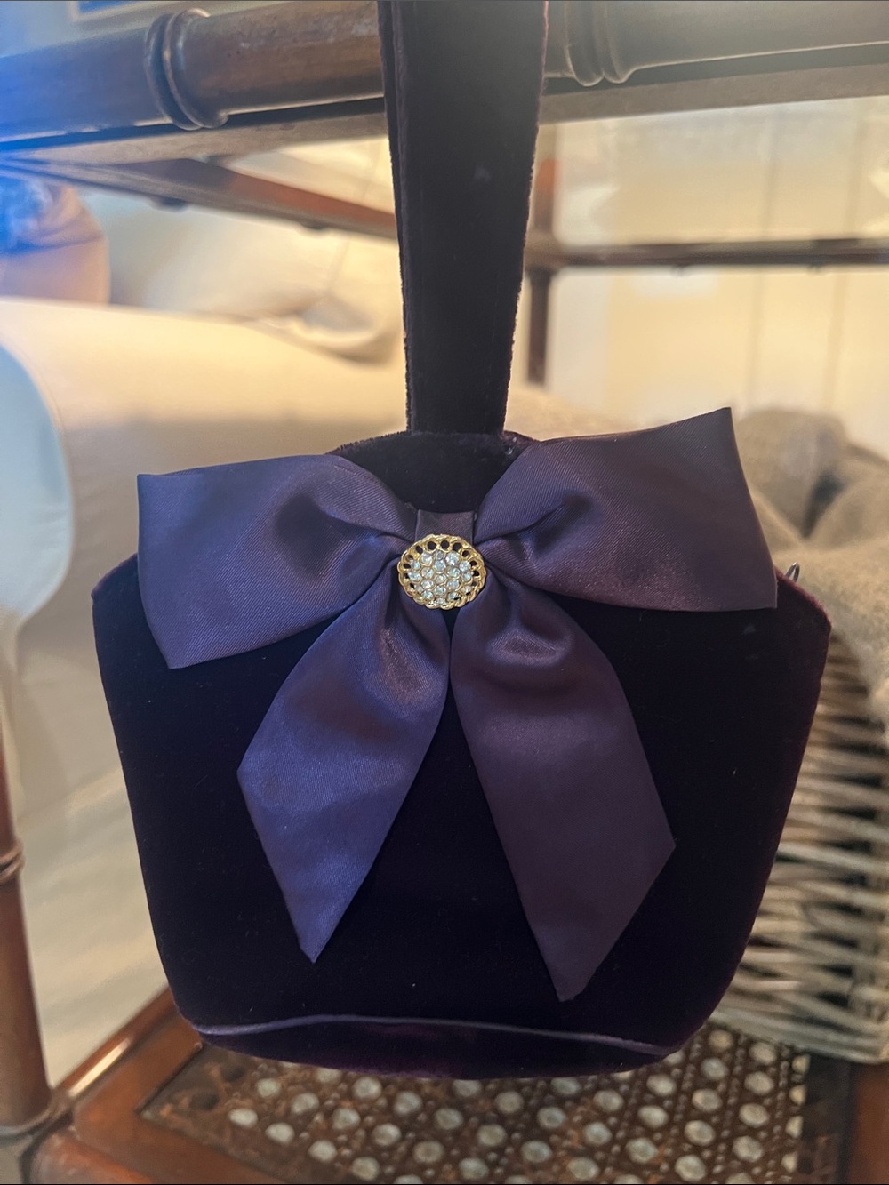 Vintage Adrienne Vittadini  purple, velvet handbag.  bow and button detail.